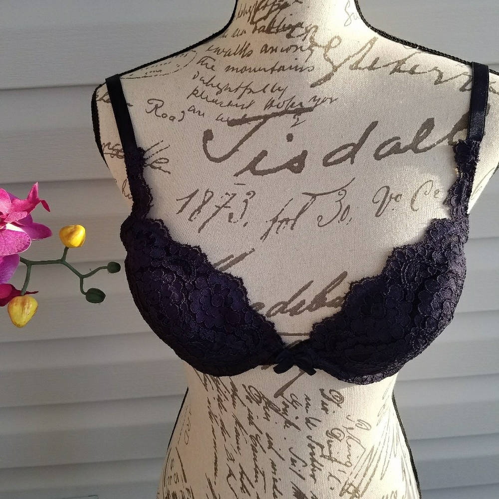💕Victoria's Secret Navy Pushup Bra
